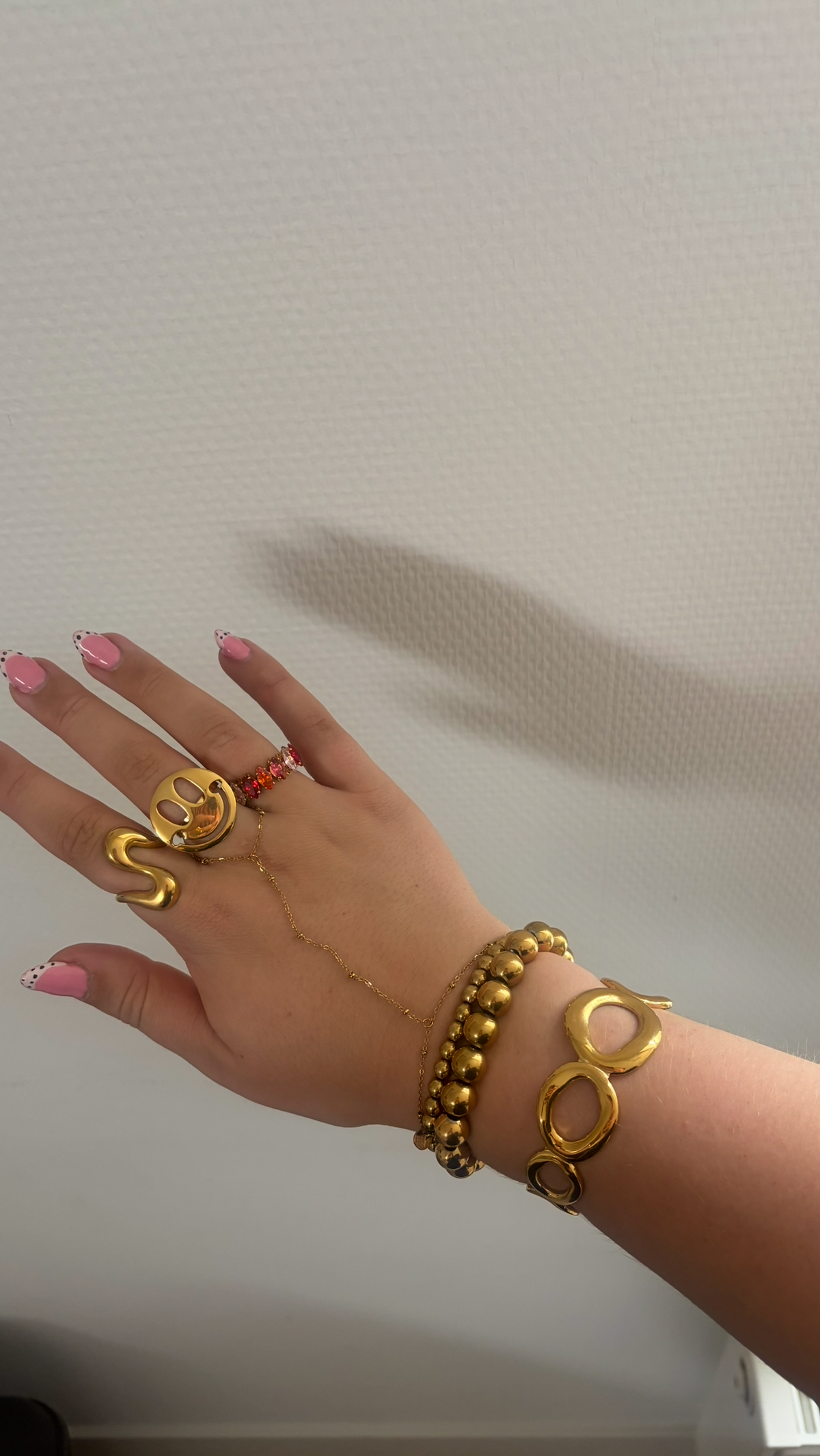 Oval bangle