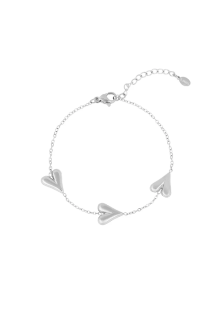 Armband grote hartjes