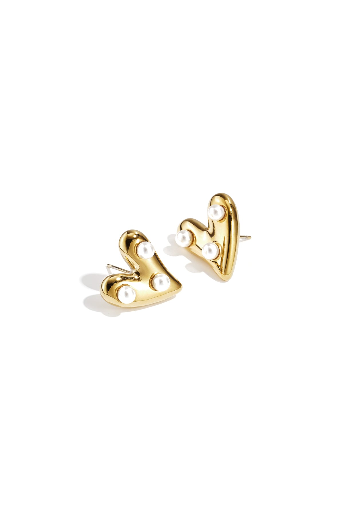 Parel hart studs