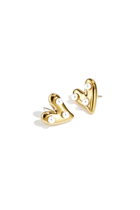 Parel hart studs