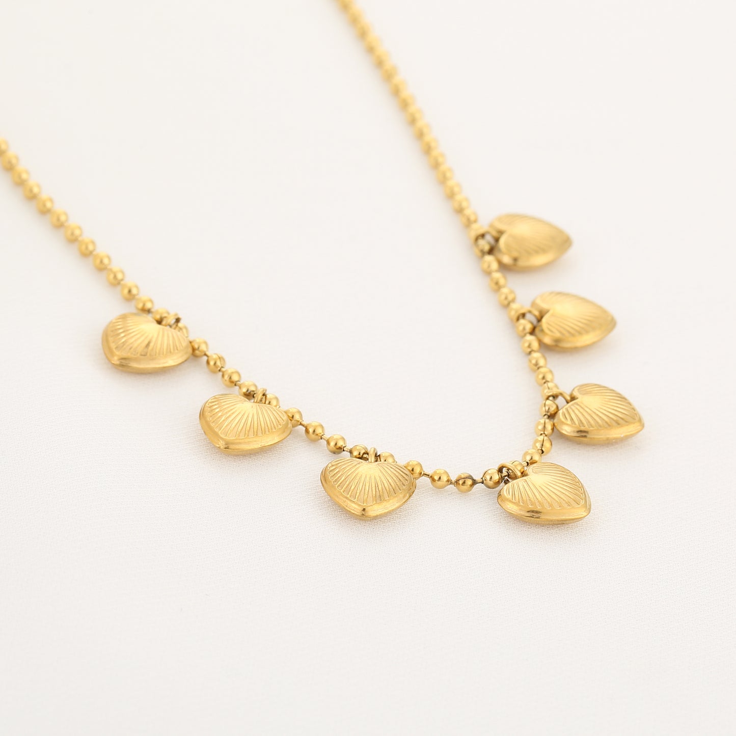 Charms ketting met hartjes