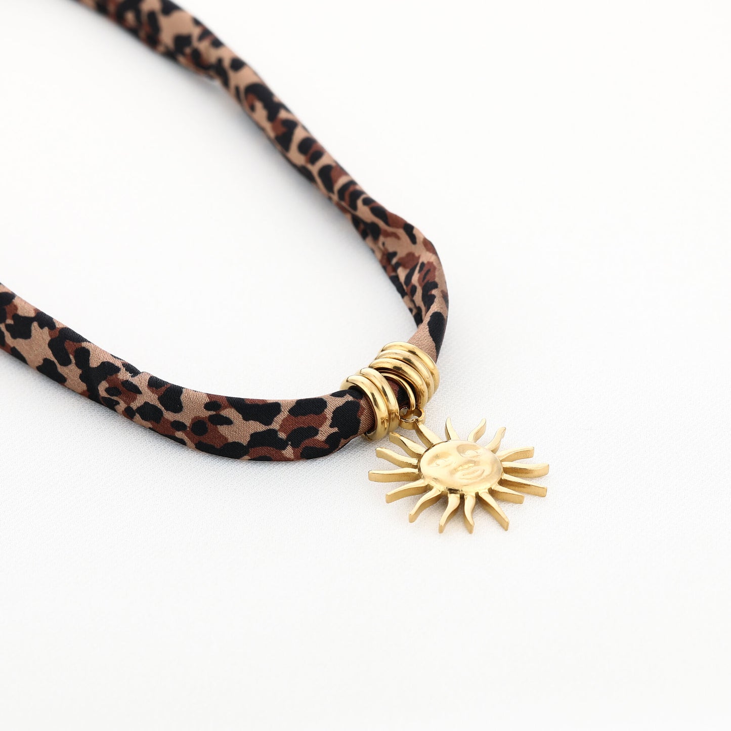 Leopard ketting met zon